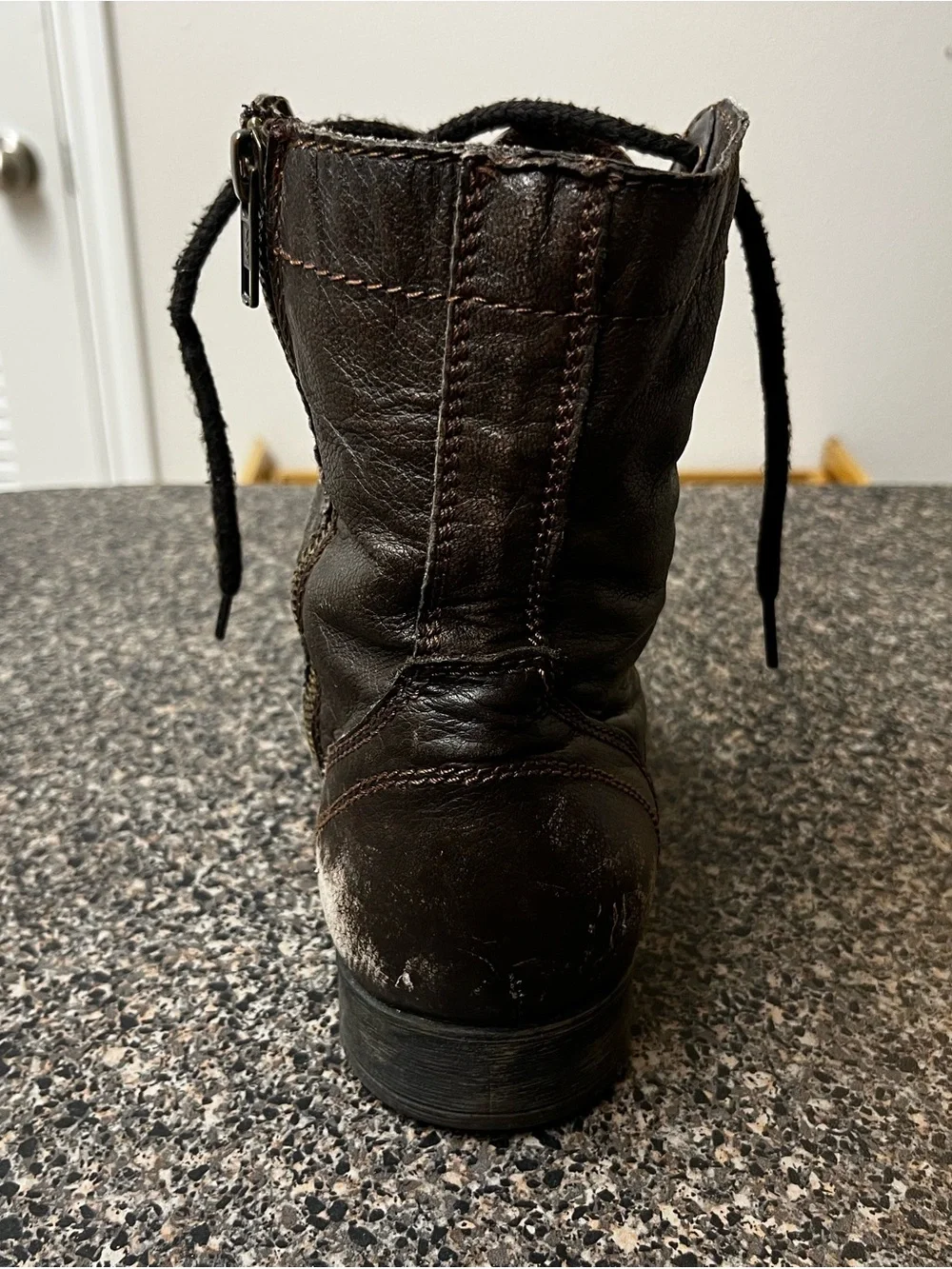 Steve Madden Brown Leather Lace-Up Cap-Toe Boots